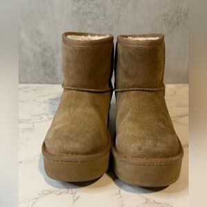 UGG kids Tan Suede Winter Boots